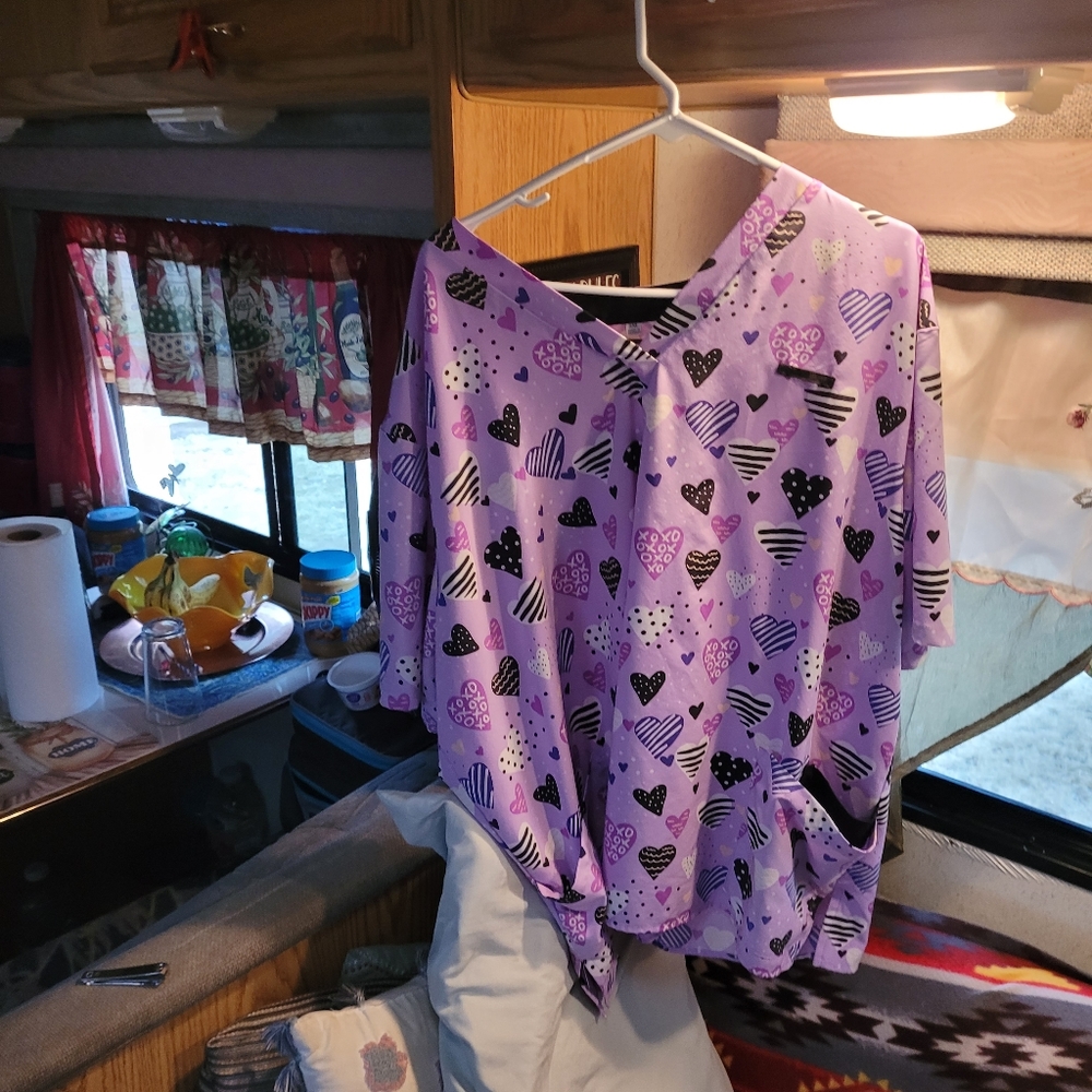 Scrub top